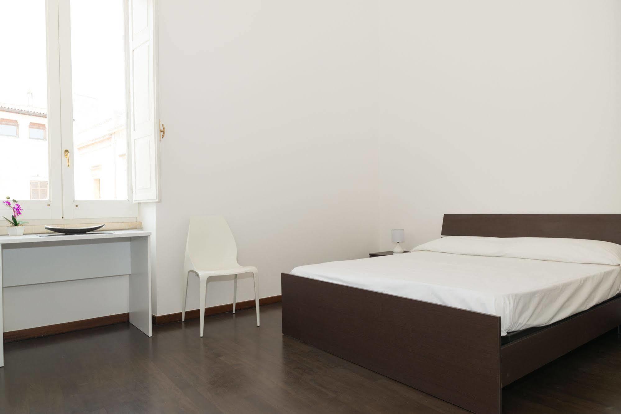 Bed and Breakfast Gatto Bianco La Dimora Storica Lecce Zewnętrze zdjęcie