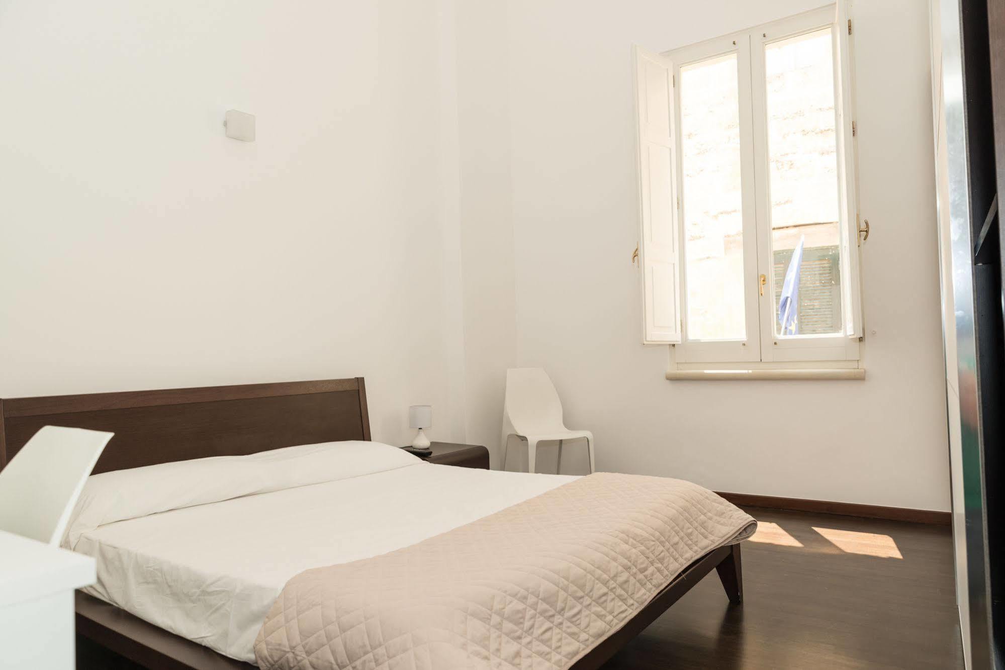 Bed and Breakfast Gatto Bianco La Dimora Storica Lecce Zewnętrze zdjęcie